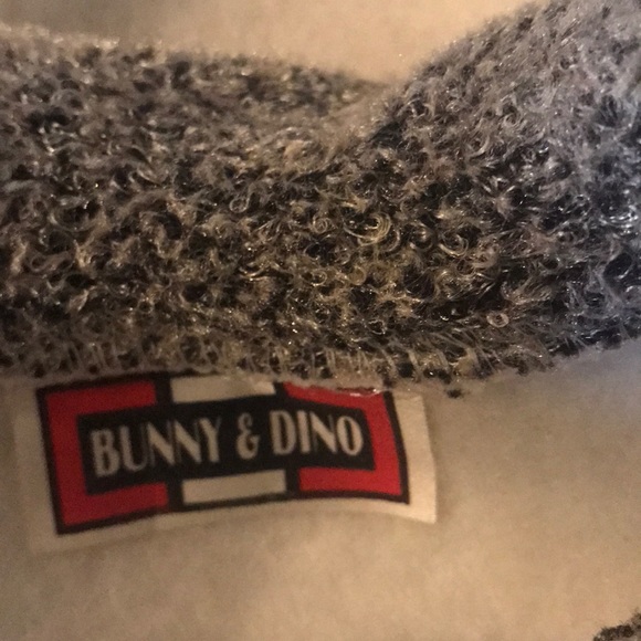 NWOT Bunny & Dino 3-pc Girls’ Fleece Set, sz 18 mo - Picture 6 of 6